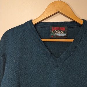 Vintage Lakeland Canada V-Neck Pullover Sweater